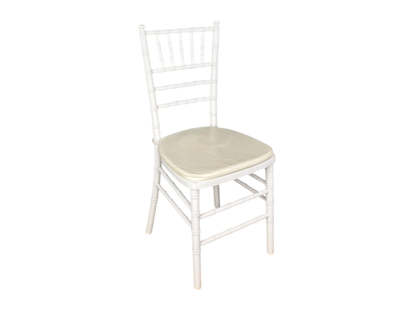 Chiavari Tiffany Hochzeitsstühle in Weiß mit Kunstleder-Sitzkissen mieten – stilvoll, abwischbar & komfortabel für elegante Hochzeiten.