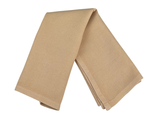 Leinenserviette Hellbraun 40x40 cm, rustikal gefaltet – mieten für Hochzeiten, Boho-Events & edle Feiern.