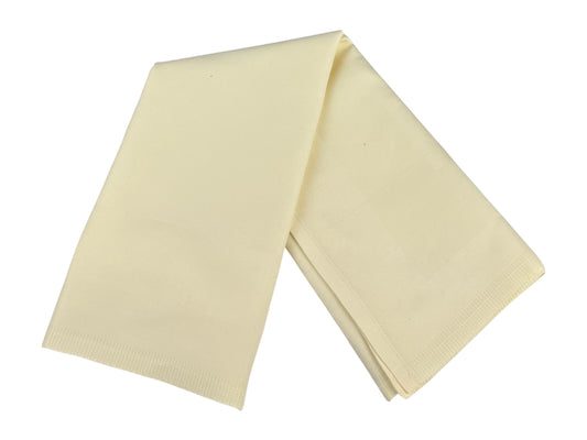 Stoffserviette Gelb 50x50 cm, zitronenfrisch gefaltet – mieten für Sommerhochzeiten & fröhliche Events.