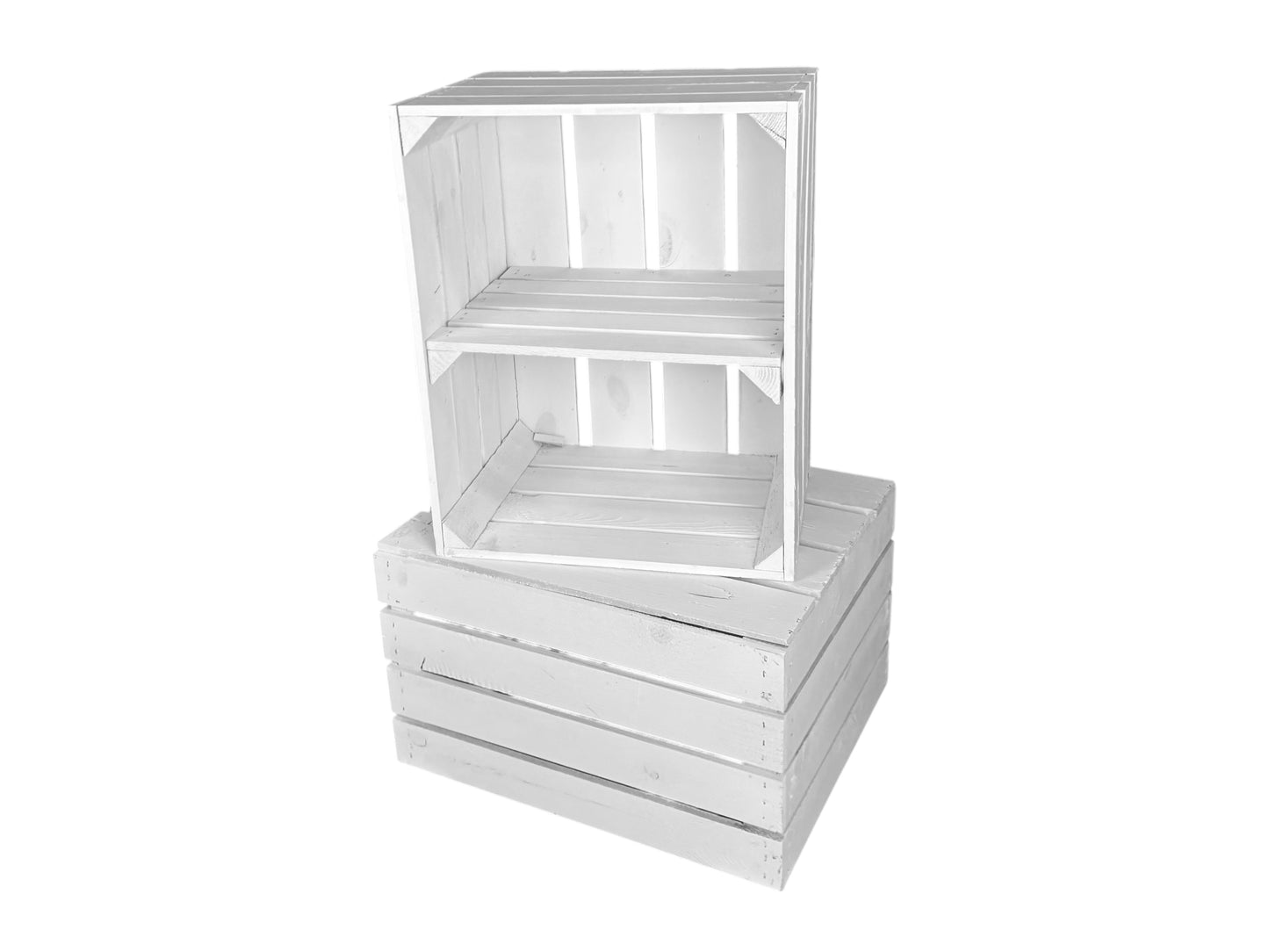 Gestapelte Obstkisten in Weiß als Lounge Tisch – stilvolle Dekoration für Events und Hochzeiten