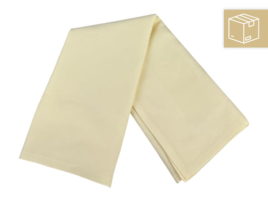 Stoffserviette Gelb 50x50 cm, zitronenfrisch gefaltet – mieten für Sommerhochzeiten & fröhliche Events.
